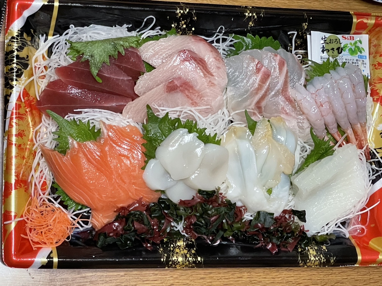 送料込み新品未使用　其泉　染錦魚紋　刺身鉢揃　其泉作 送料込み新品未使用 其泉 染錦魚紋 刺身鉢揃 其泉