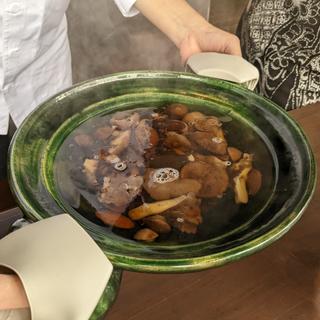 キノコ鍋(徳山鮓 （とくやまずし）)