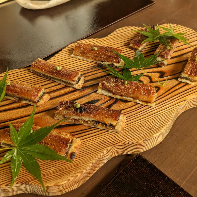 鰻ピザ風(徳山鮓 （とくやまずし）)