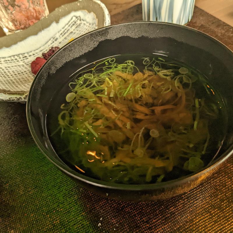 ムラサキアンズタケ・ショウゲンジの御椀(徳山鮓 （とくやまずし）)