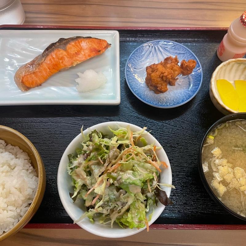 鮭塩焼き定食(悠悠居酒屋)