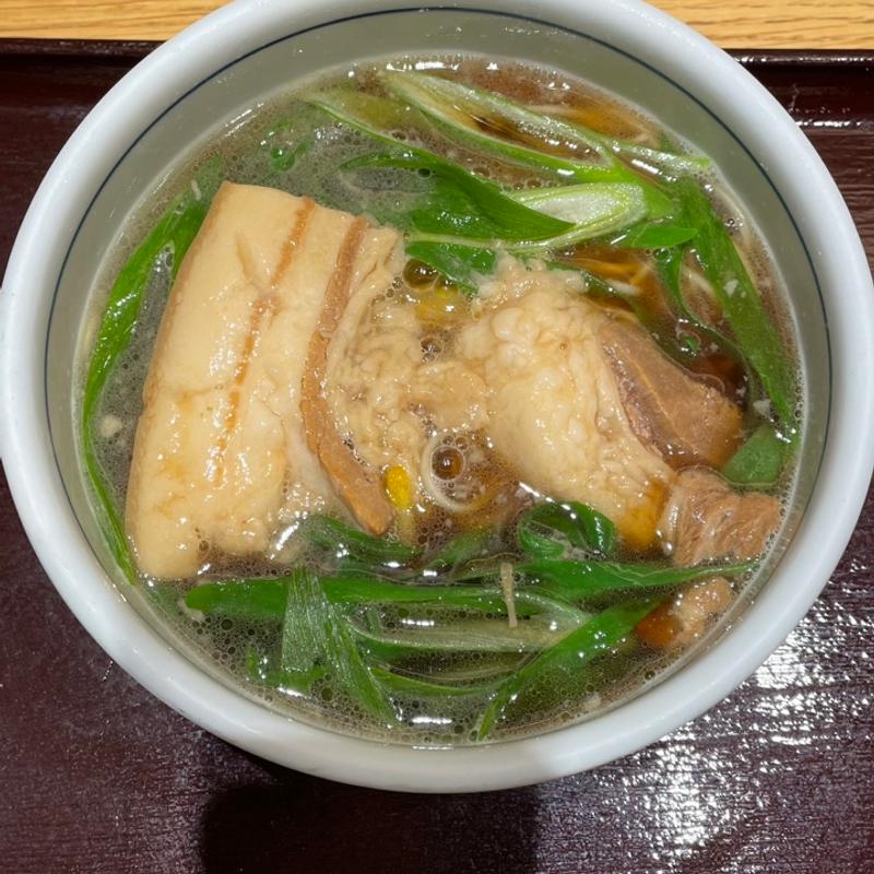 角煮と九条ネギのそば(㐂道庵)