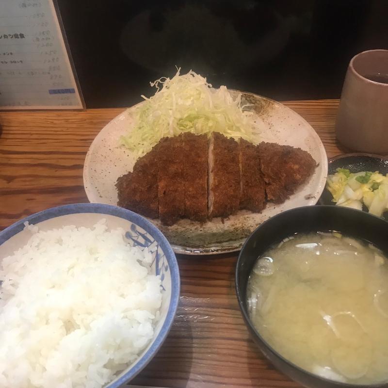 とんかつ定食(とんかつ 弁けい(べんけい))