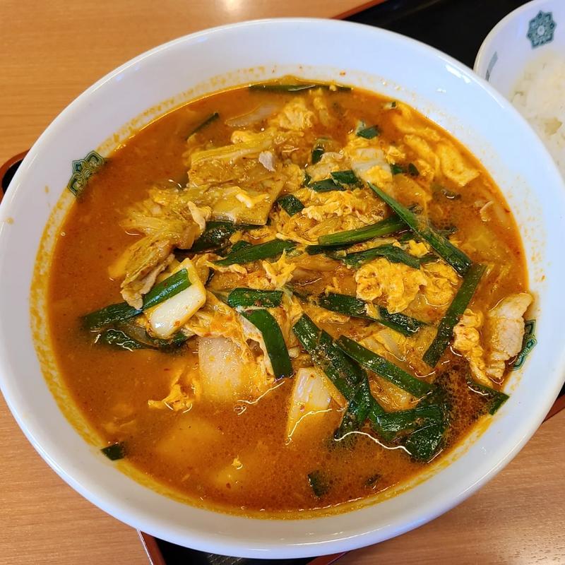 チゲ味噌ラーメン(日高屋 市ヶ谷八幡町店)