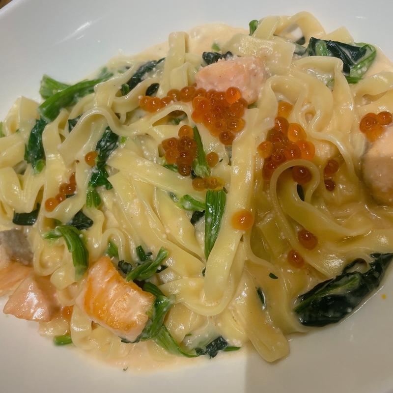 サーモンといくらの明太クリーム(ジョリーパスタ 葛飾新宿店)