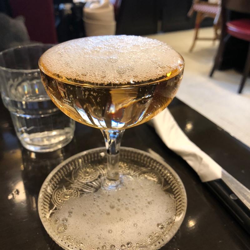 シャンパン・グラス(AUX BACCHANALES GINZA（オーバカナル 銀座）)