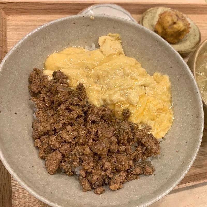 かつおそぼろ丼(かつお食堂)