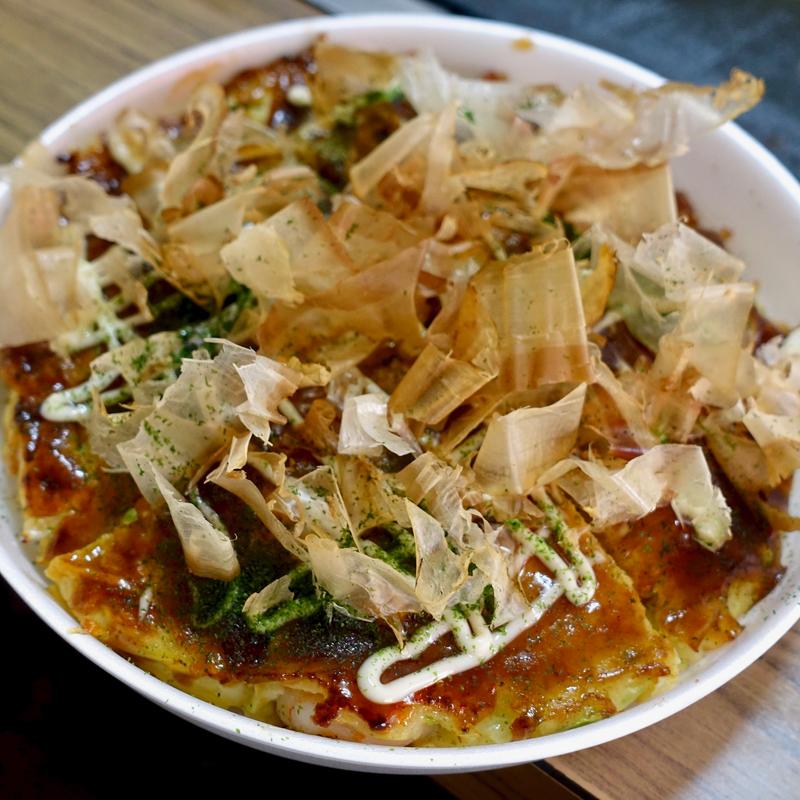 豚モダン玉子入り（お持ち帰り）(お好み焼き 富久)