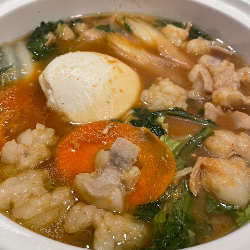 たっぷり野菜のぷりぷりホルモン味噌鍋(朝日湯源泉 ゆいる)