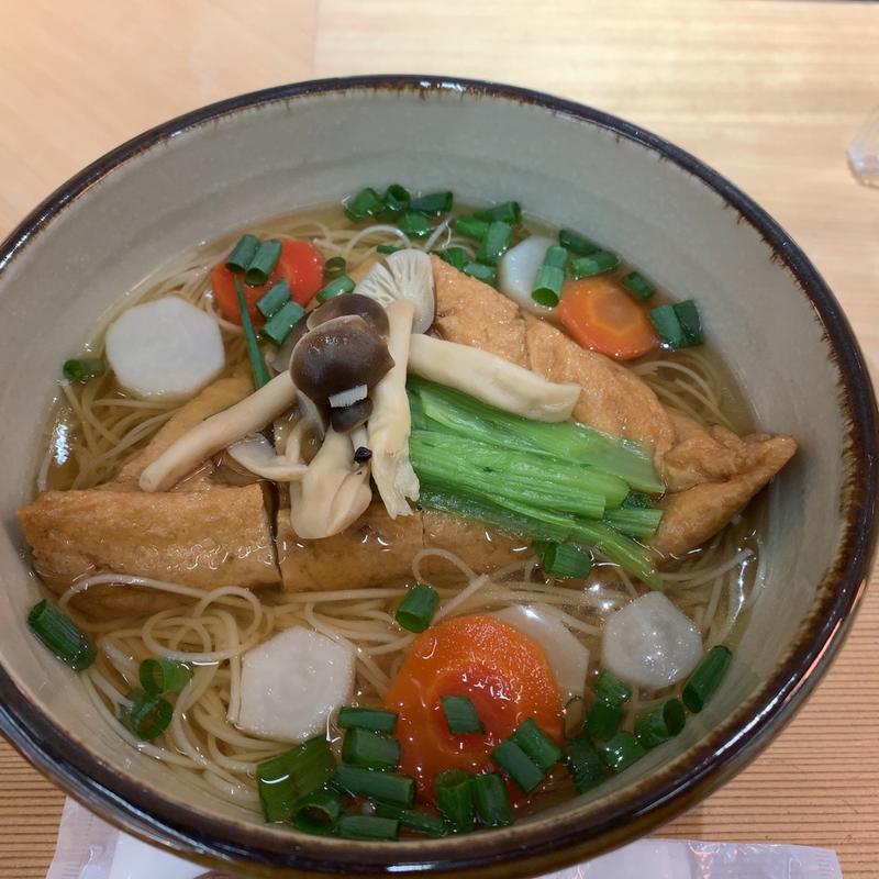 大和のあったかきつねそうめん( 奈良まほろば館)