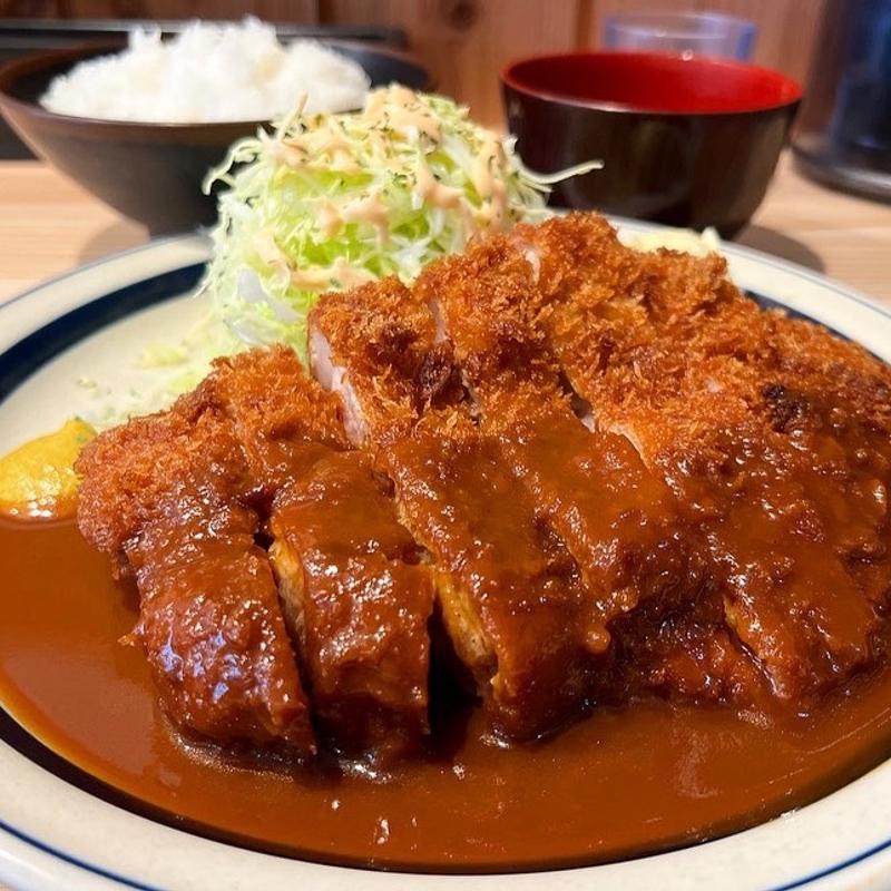 ジャンボロースカツ(とんかつ処 おくだ)