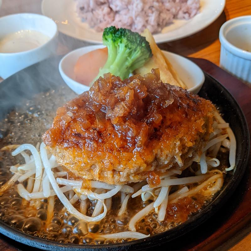 手仕事ハンバーグ 180g(ぎゅう丸 マリノアシティ福岡店)