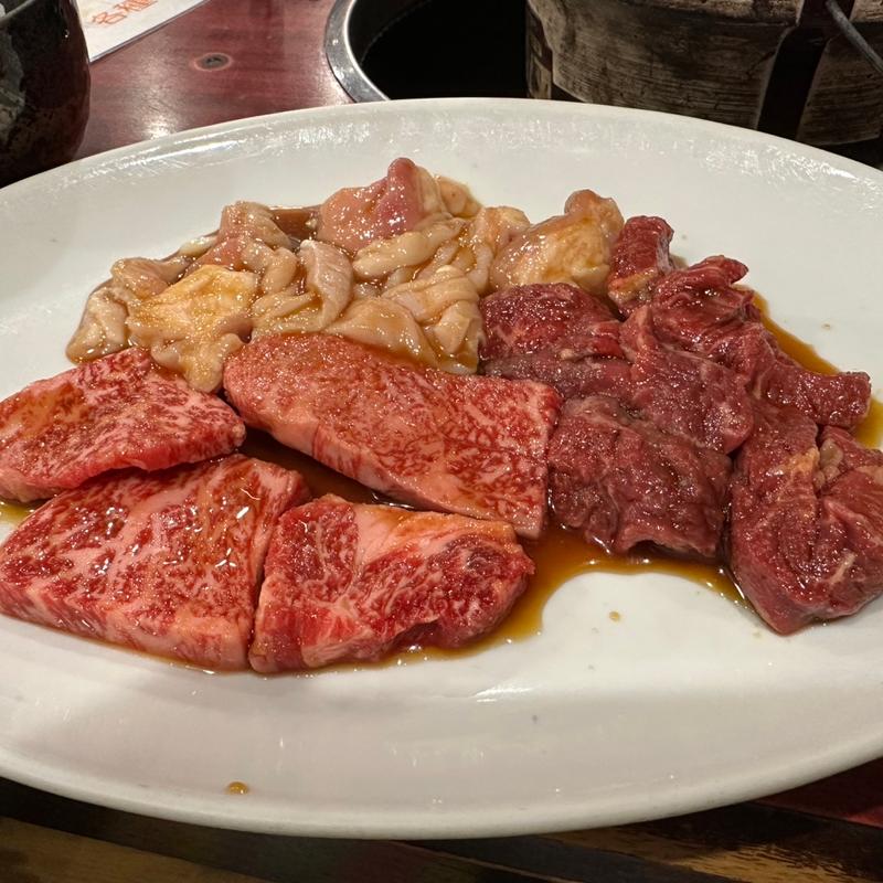 カルビ、ハラミ、赤セン(将軍)