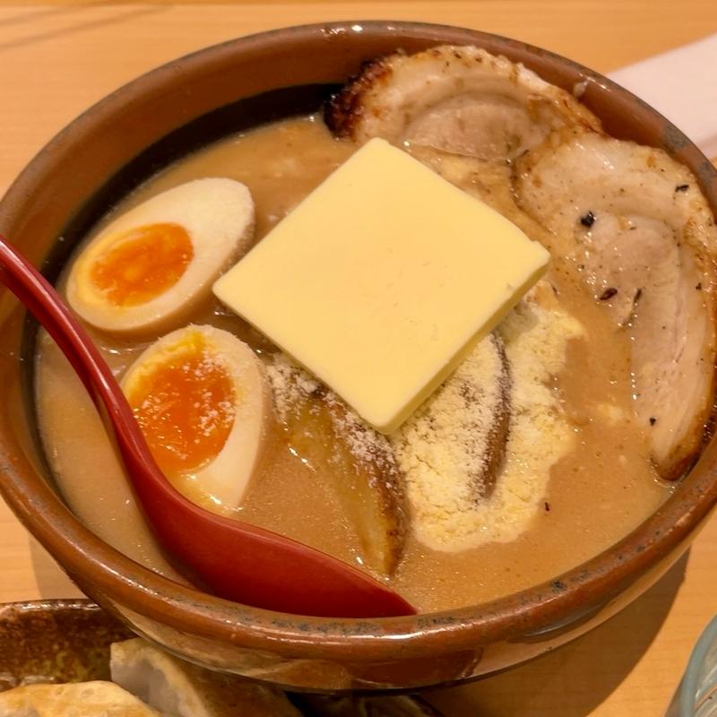 こな雪(味玉子、味噌漬け炙りチャーシュー、超バター)(麺場 田所商店 イオンモール八千代緑が丘店)