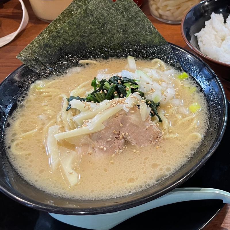 ラーメン唐揚げセット(横浜家系ラーメン 鶴乃家 広島大州店)