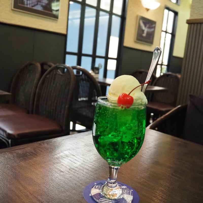 クリームソーダ(喫茶 ブリッヂ)