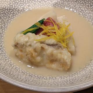 海老芋の白味噌煮、鯛の天婦羅(みこころや )