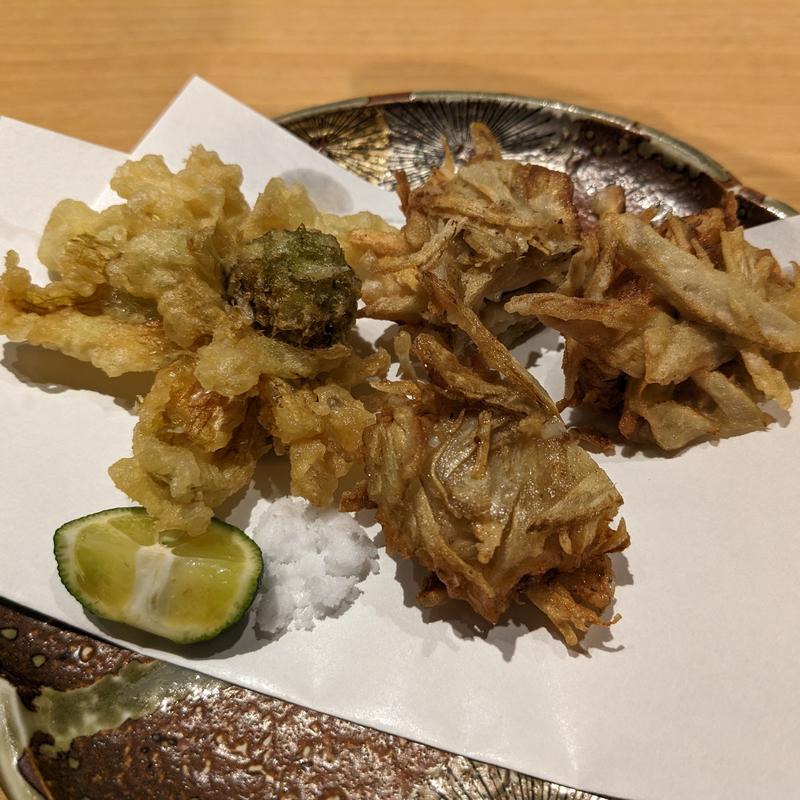 穴子ゴボウ衣揚げ、蕗の薹天婦羅(みこころや )