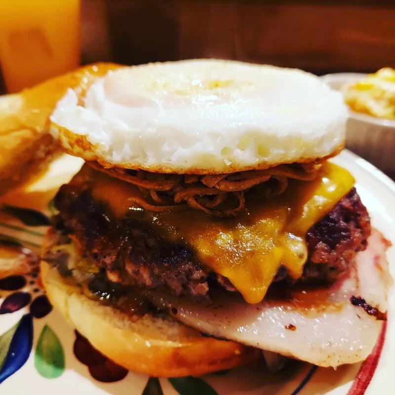 ブルターニュ(Kaminari Burgers(カミナリバーガーズ))