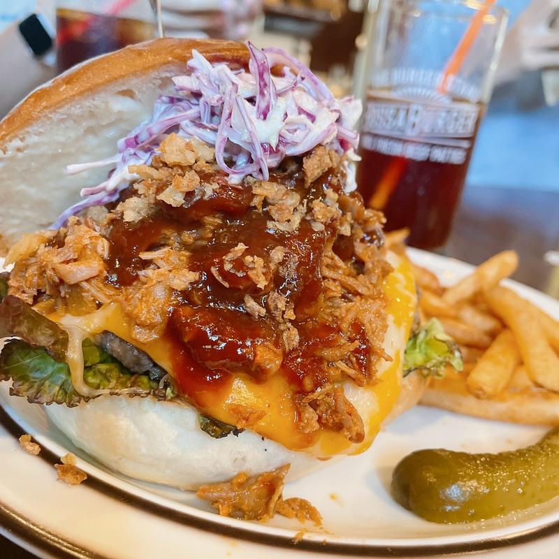 ジャッキージャックチーズバーガー（2022年8月9月マンスリーバーガー）(BOSSA BURGER)