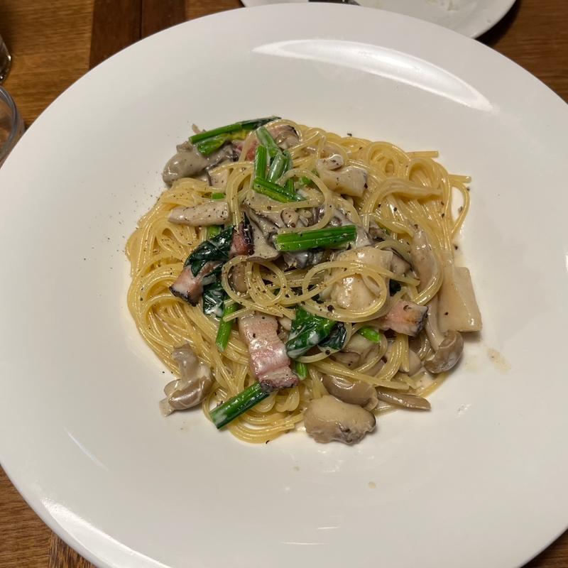 北海道サロマ湖産の牡蠣とホタテのクリームソース(クッチーナ 新札幌duo店)