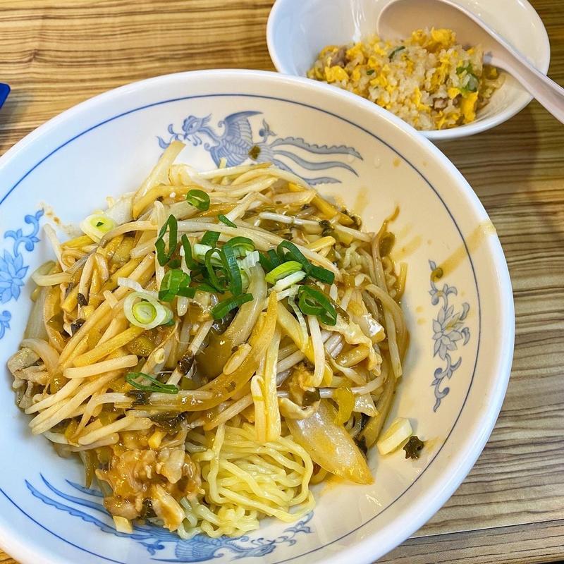 今月のバンメン(和えそば)汁なしタンタンメン豚肉と高菜のせ+半チャーハン(宝龍)