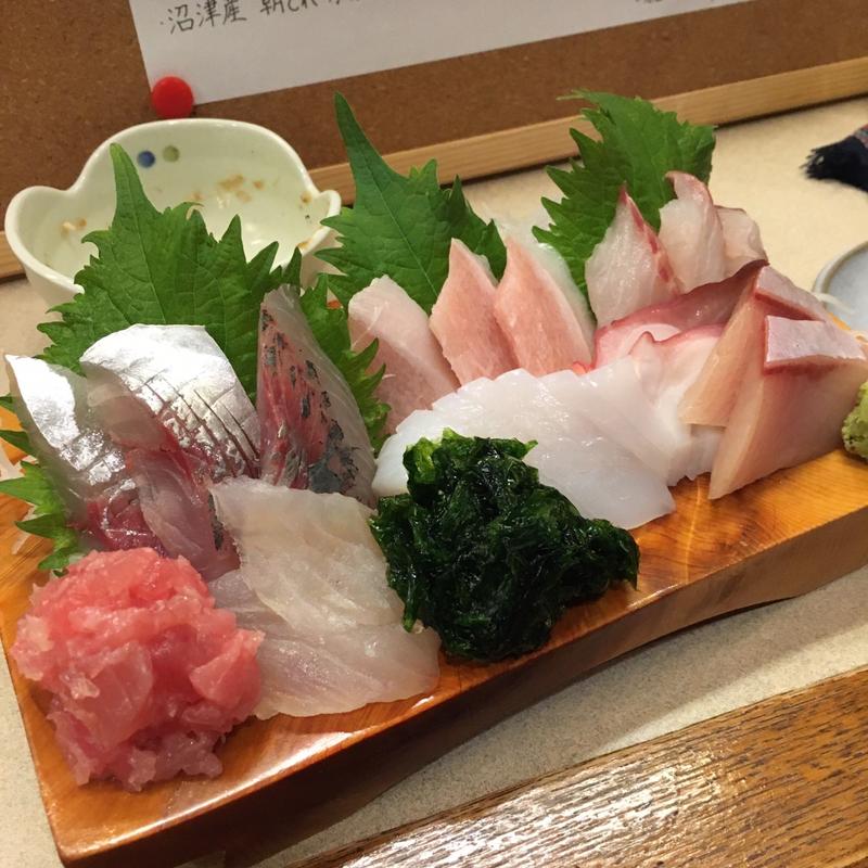 刺身盛り合わせ一人前(浜屋 )