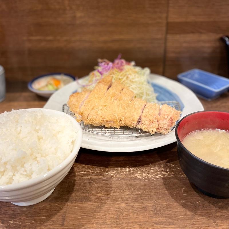 とんかつ定食(200g)(とんかつ王龍)