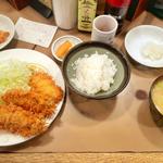 牡蠣フライ定食(とん㐂)