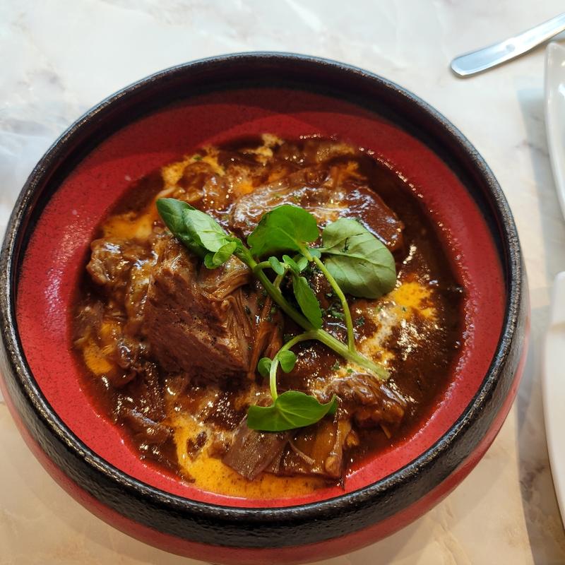 ビーフシチュー(イタリア料理さしす)