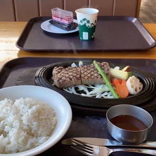 栃木牛のステーキ(ヤマネコテラス)