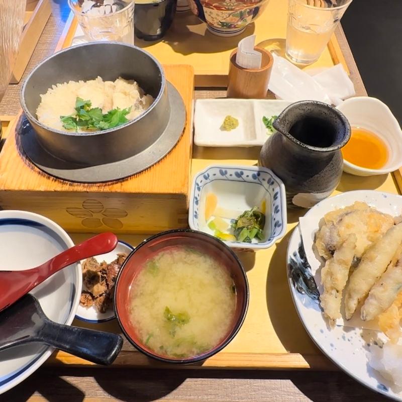 鯛釜飯定食(土佐わら焼き 龍神丸 THE OUTLETS HIROSHIMA店)