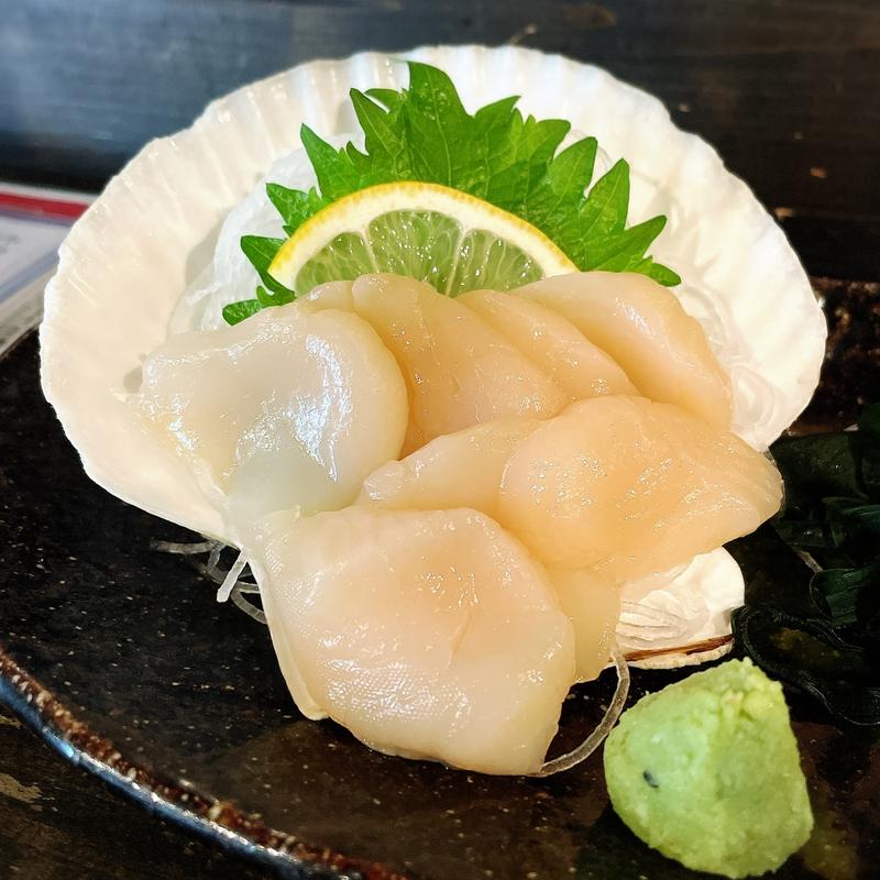 ホタテ刺(大衆酒場 金魚 )