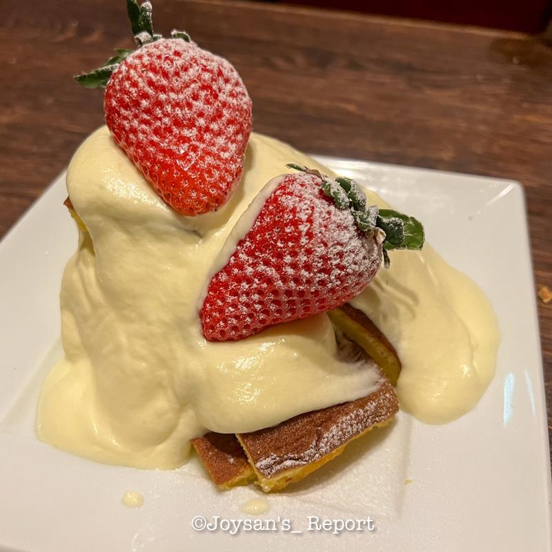 でかイチゴのショートケーキ(駅前イタリア食堂 CIN CIN)