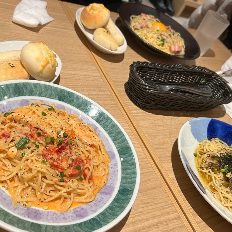 炙りサーモン　トマトクリーム(鎌倉パスタ アミュプラザ長崎店)