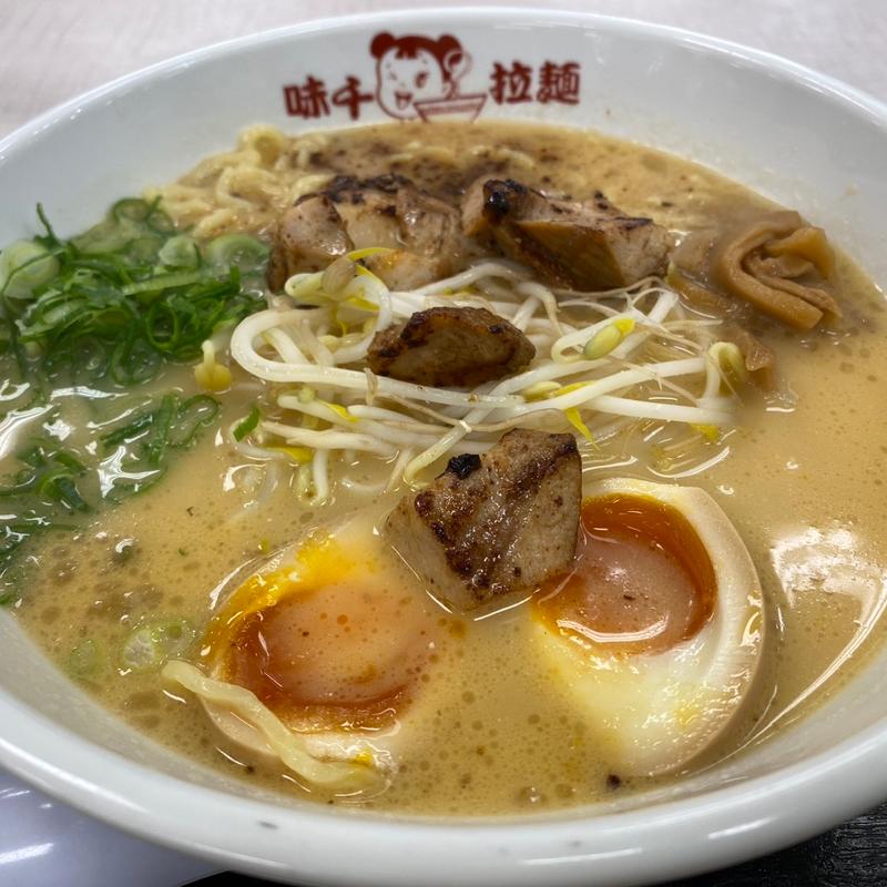 幻の味噌豚骨(味千ラーメン イオンモール宇城店 （あじせんらーめん）)