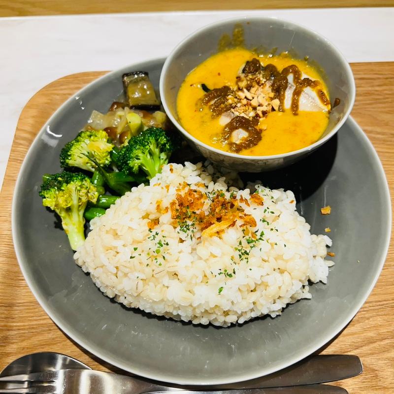 サバのタンドリー焼き（イエロースパイシーソース）(FISH A WEEK 週一魚)