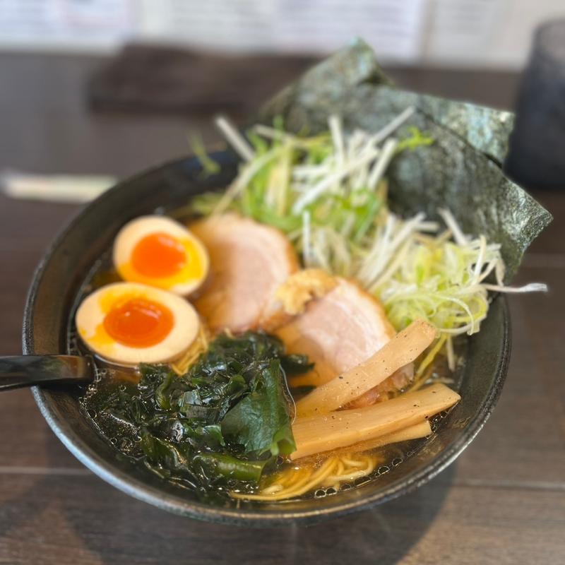 全部のせラーメンあっさり醤油ラーメン(週一ラーメン)