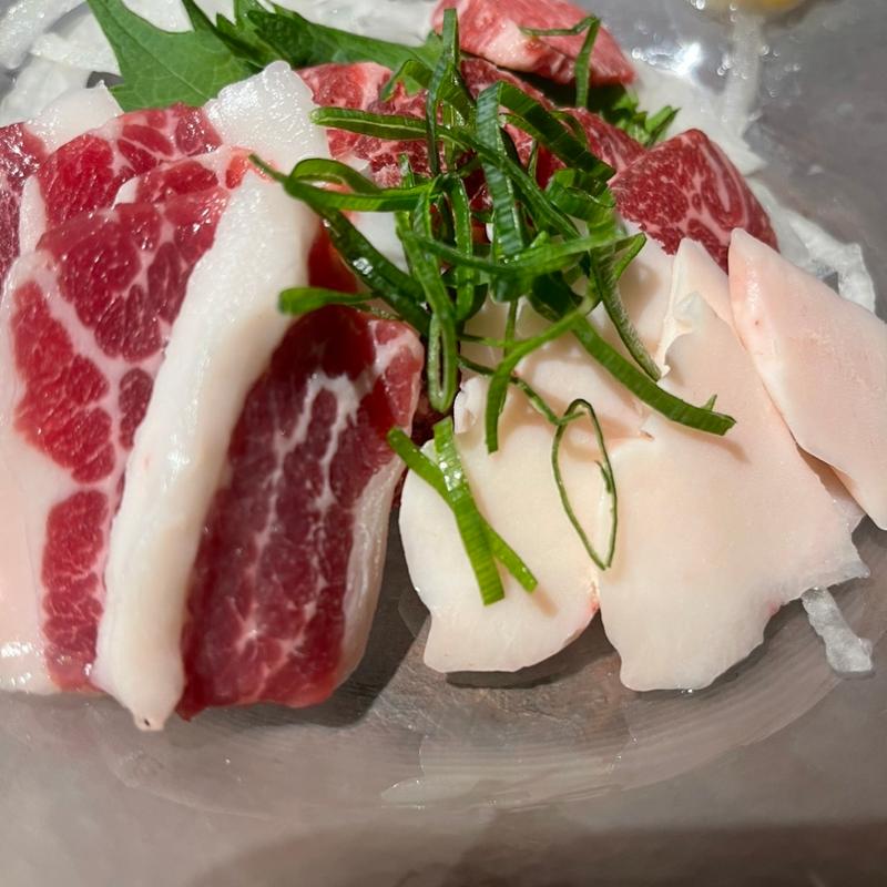 馬刺し盛り合わせ(鳥亭)