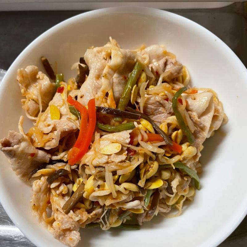 豚肉ビビンバ(旭町)