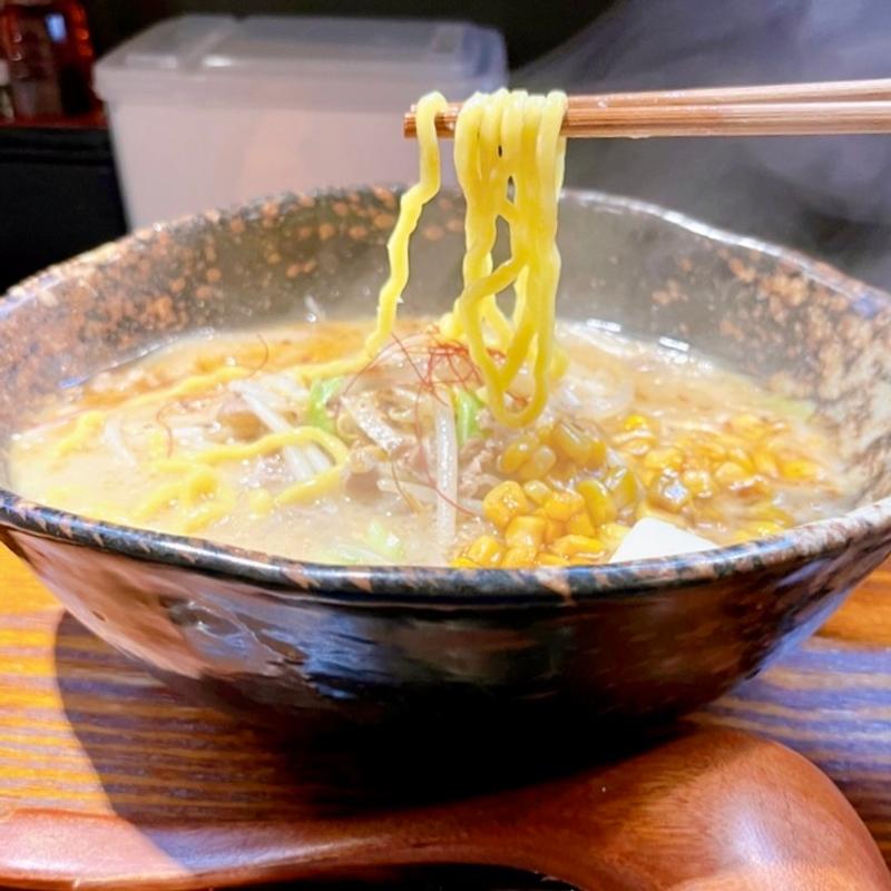 コーンバター味噌らーめん(札幌味噌らーめん ひつじの木)