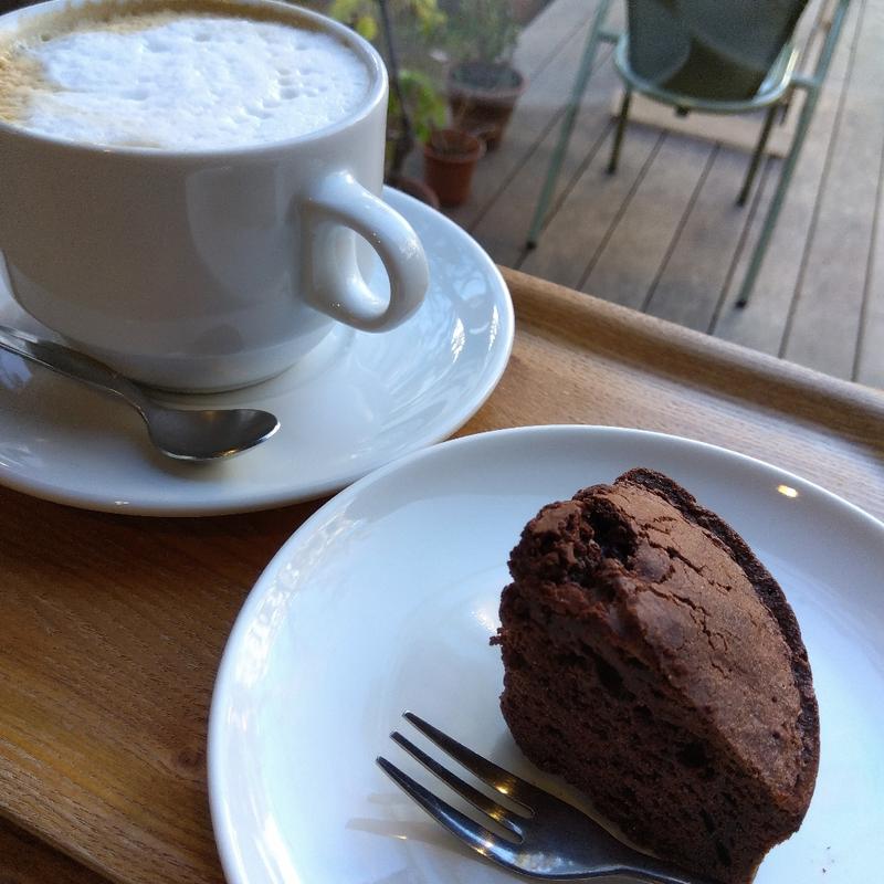 チョコレートケーキ（カット）(かすたねっと)