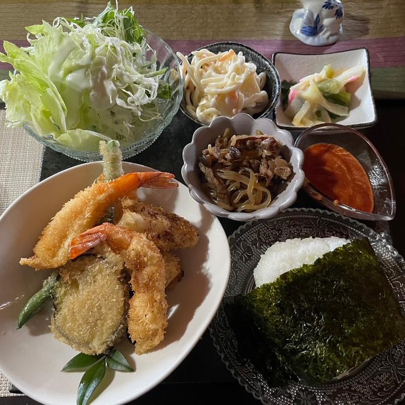 ランチ（おにぎり）(暖手巣 かえるのお宿)