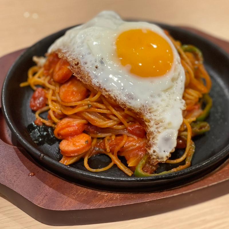 大人のナポリタン(洋食にし)