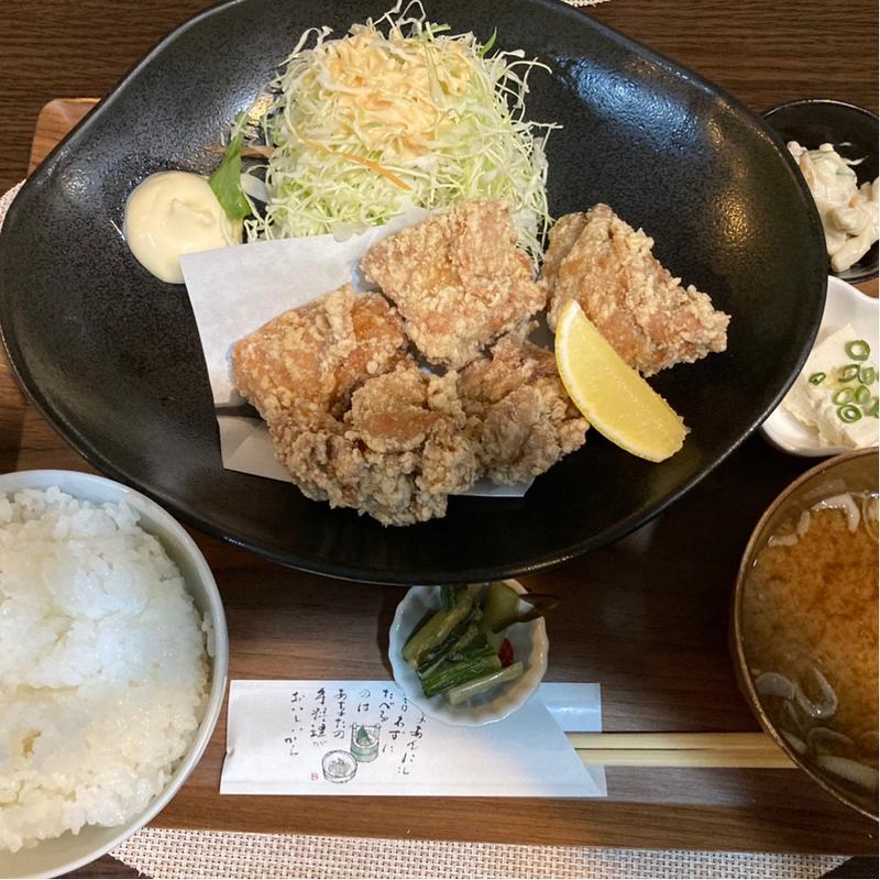 鶏からあげ定食(ごはん食べるところ大倉)