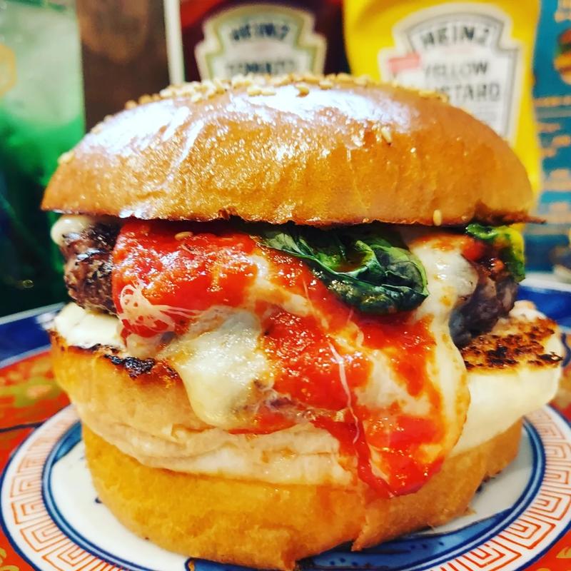 マルゲリータバーガー(ハンバーガーのオクノ)