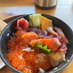 花の三色丼(魚料理 大正 本店)