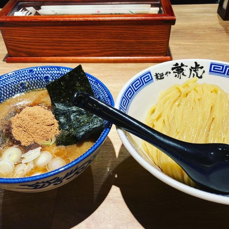 (麺や兼虎 福岡PARCO店)