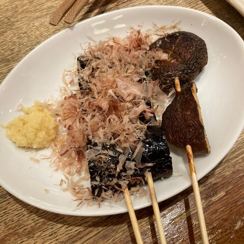 (日本再生酒場 もつやき処い志井 博多店)