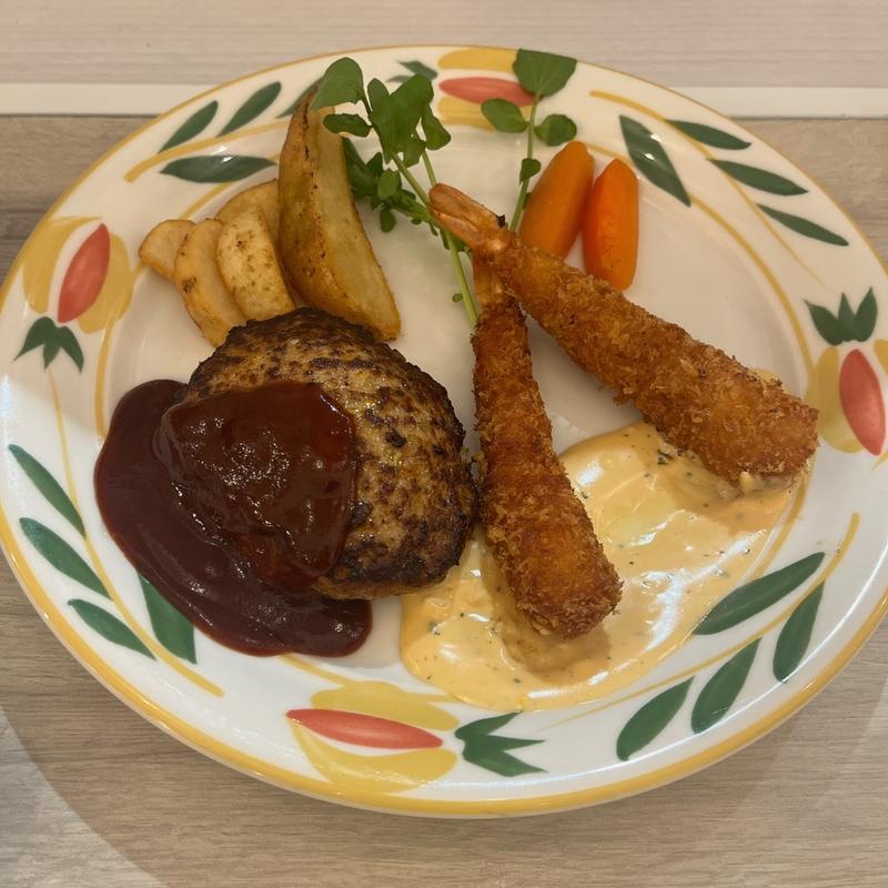 ハンバーグ＆エビフライ(とくら ルクア大阪店)